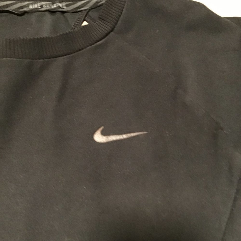 Nike Dri-Fit Running top - Picture 3 of 12